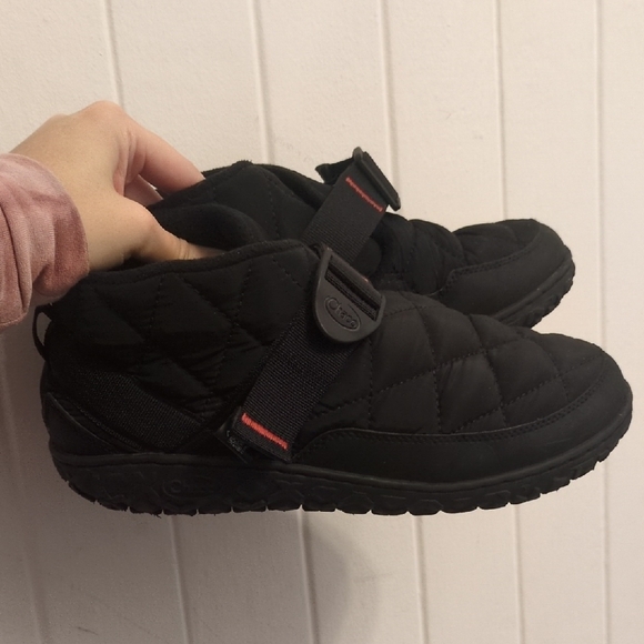 Chaco Rambler Ankle Booties Black Quilted - Picture 2 of 3